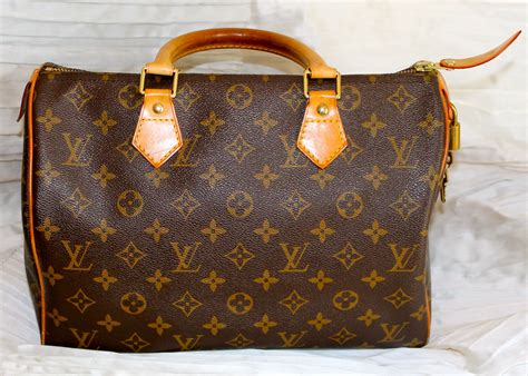 bauletto louis vuitton aliexpress|louis vuitton bandouiller 30.